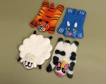 Handmade felt coasters, felt animal coasters, wool felt, creative coasters, heat insulation mats, table decoration, gift