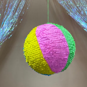 Aazon.co: Sall Beach Ball Piñata Beach Thee Party Decorations