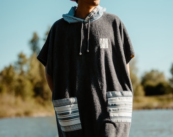 Poncho en bambou fait main pour lui, peignoir à langer pour poncho de surf, serviette à capuche, parka de bain à capuche de surf, poncho sur mesure