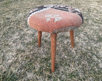 Tabouret ottoman en laine nouée à la main, banc tapis turc vintage, 1,4 x 1,4 pi