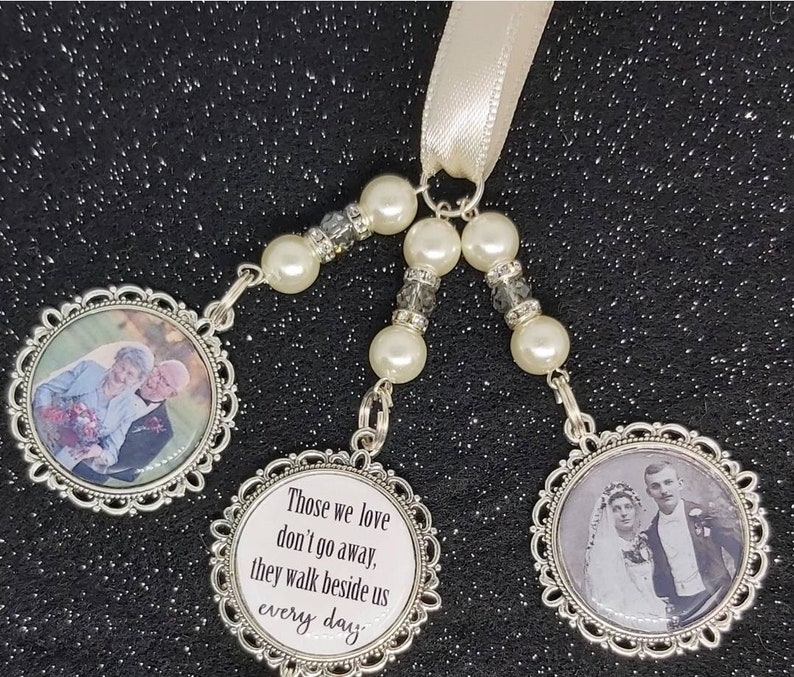 Bridal Those we love don't go away Gold Silver Photo wedding bouquet triple charm memory Personalised bride gift wedding party flower charm. imagem 2