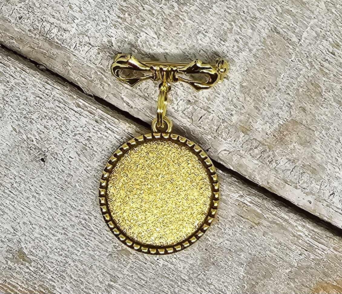 Ring bearer pin badge, Page boy gift keepsake, ring security, keepsake pendant wedding charm usher, something blue