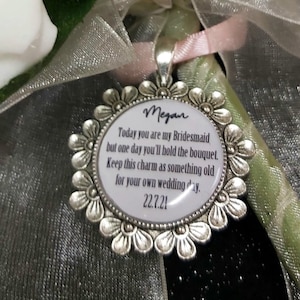 Customisable Bridesmaid Bouquet Charm Wedding Keepsake Gift with Personalisation Option Ideal Maid of Honour Honor Bridesmaid Flower Girl