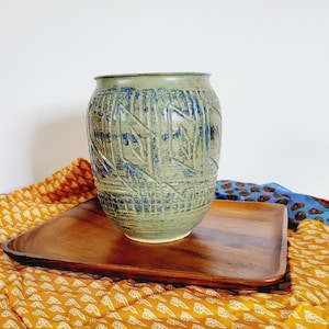 Large Brutalist Textured Handmade Pottery Vase. Etched Geometric Design Planter. Vintage Mid Century Pastel Green and Blue Studio Pottery