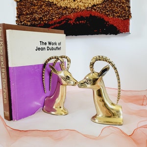 2 Boho Brass Antelope Bookends. Elegant Gold Gazelle Bookends. Vintage 70s Office Study Decor. Imported Brass Cottagecore Forest Animals