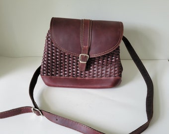 Vintage 90s Burgundy Woven Leather Purse. Genuine Leather Dark Purple Shoulder Bucket Bag. Soft Textured Leather Casual Crossbody Purse