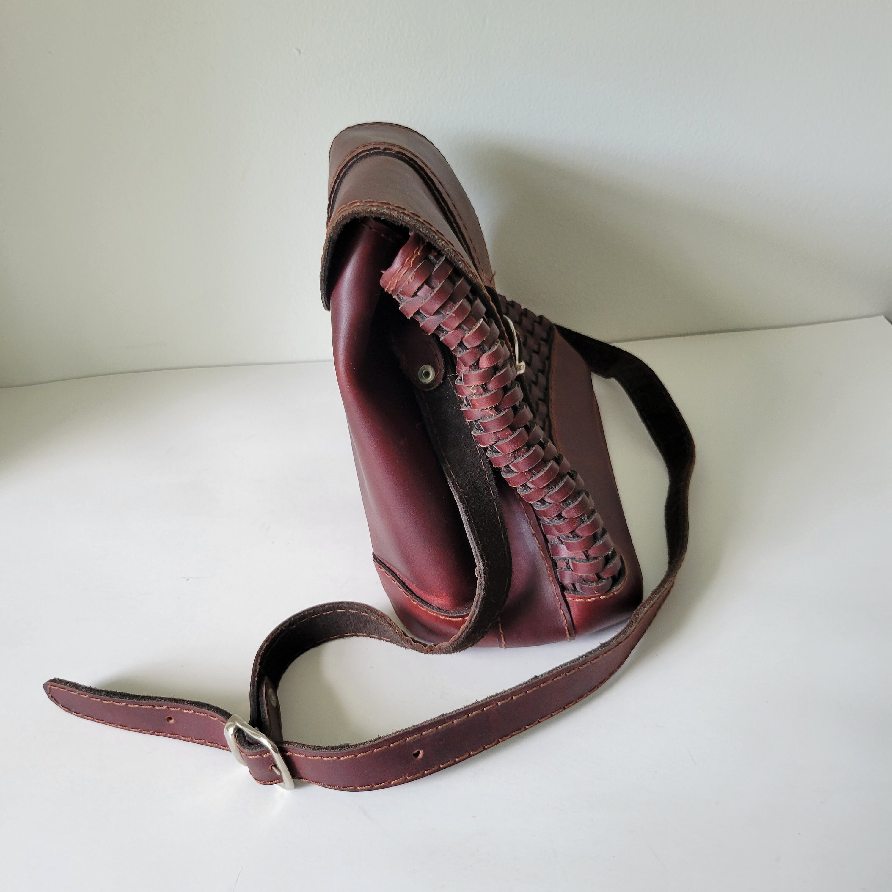 バッグ Vintage 90s Leather Body Bag Leather Vintage 90s Bag, Large Size, Black Leather, Square
