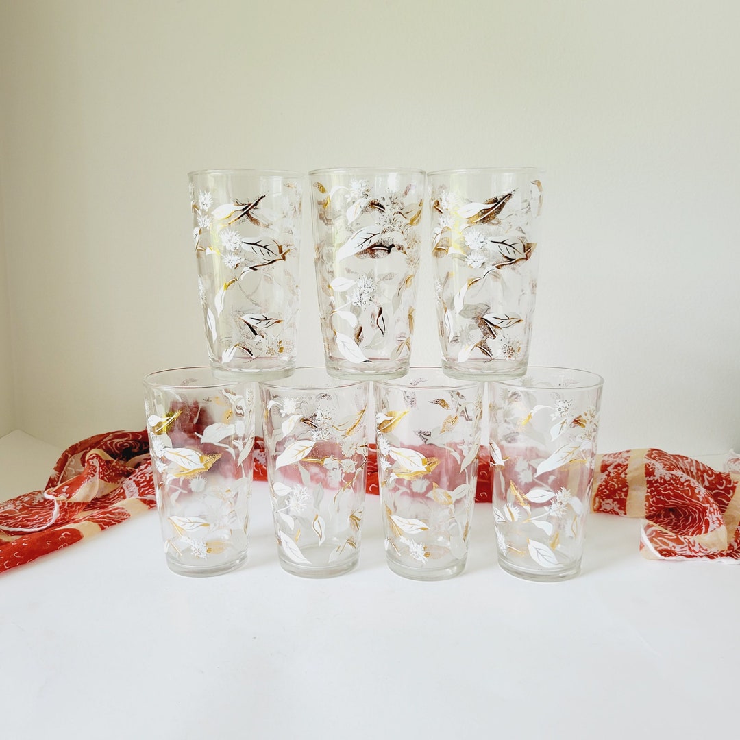 7 Gold and White Floral Leaf Pattern Drinking Glasses. Vintage 50s  Cottagecore Hostess Drink Set - Etsy