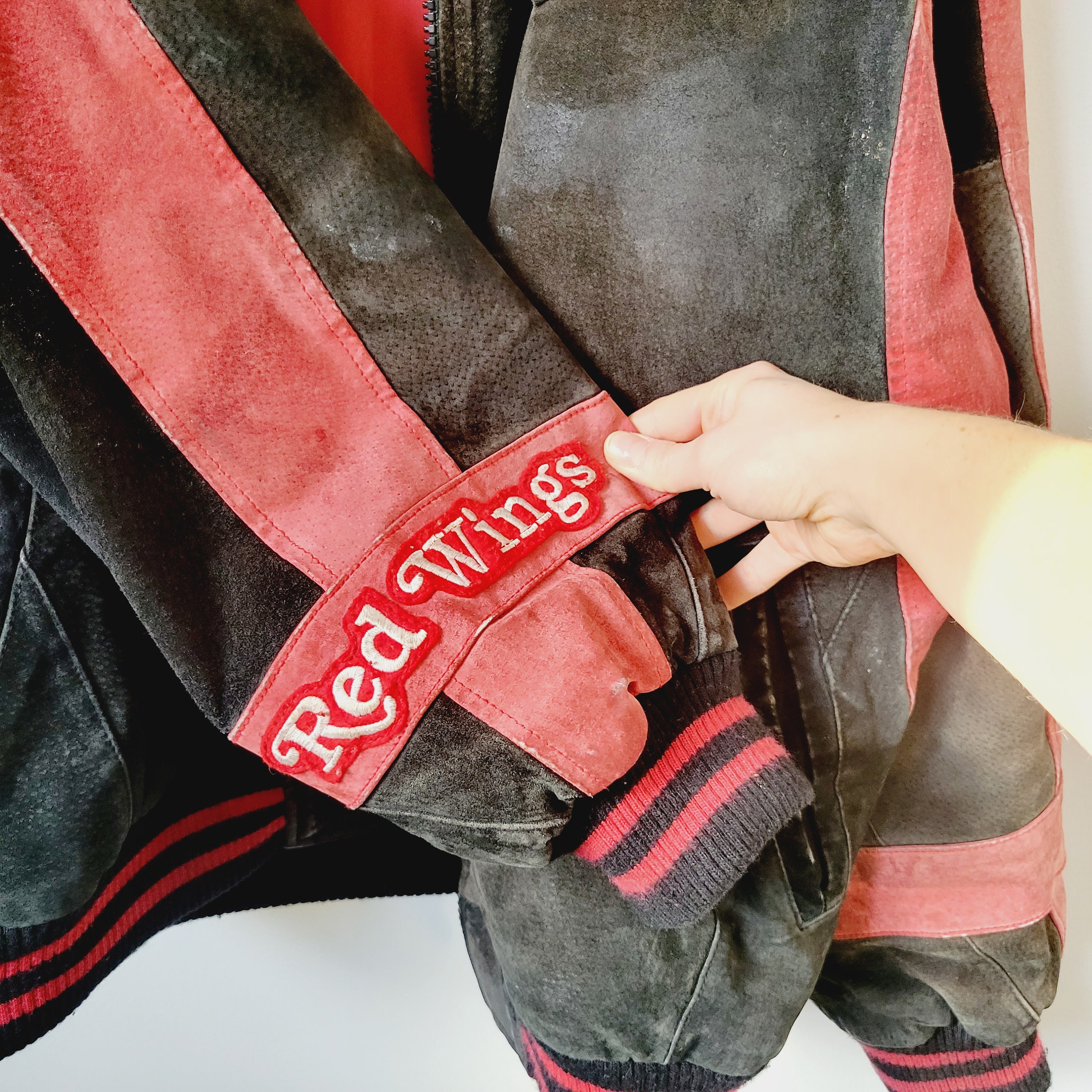 80s/90s Detroit Red Wings Colorblocked Suede Starter Jacket