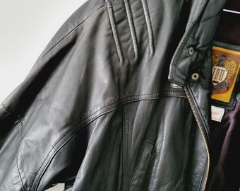 Vintage 90s Black Leather Men's Biker Jacket. Boxy Fit Soft