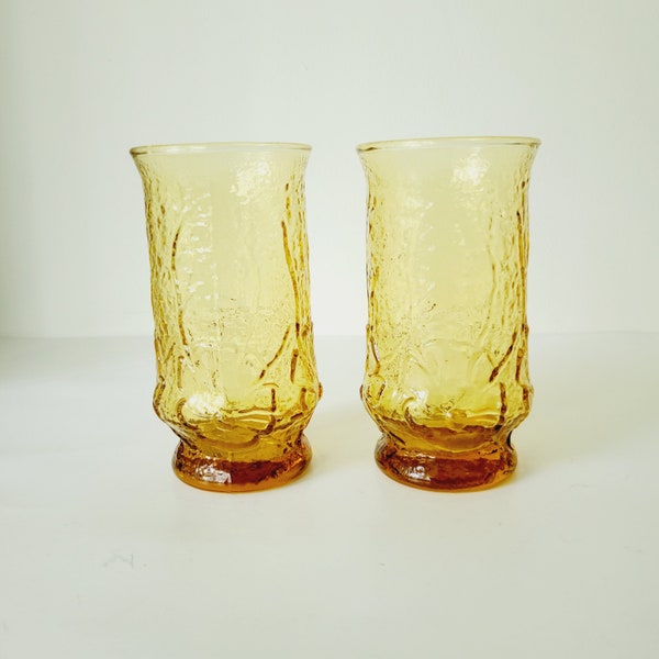 2 Amber Anchor Hocking Rainflower Tumblers. Vintage Yellow Crinkle Glass Highballs. Cottagecore Flower Glassware. Boho Golden Water Tumblers