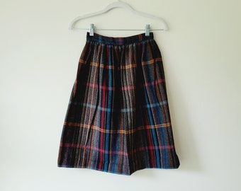 Vintage 70s Plaid Wool A-Line Mini Skirt. Petite Retro Fall Mini Skirt. Dark Academia Schoolgirl Aesthetic Mod Plaid Skirt from Pea Pod