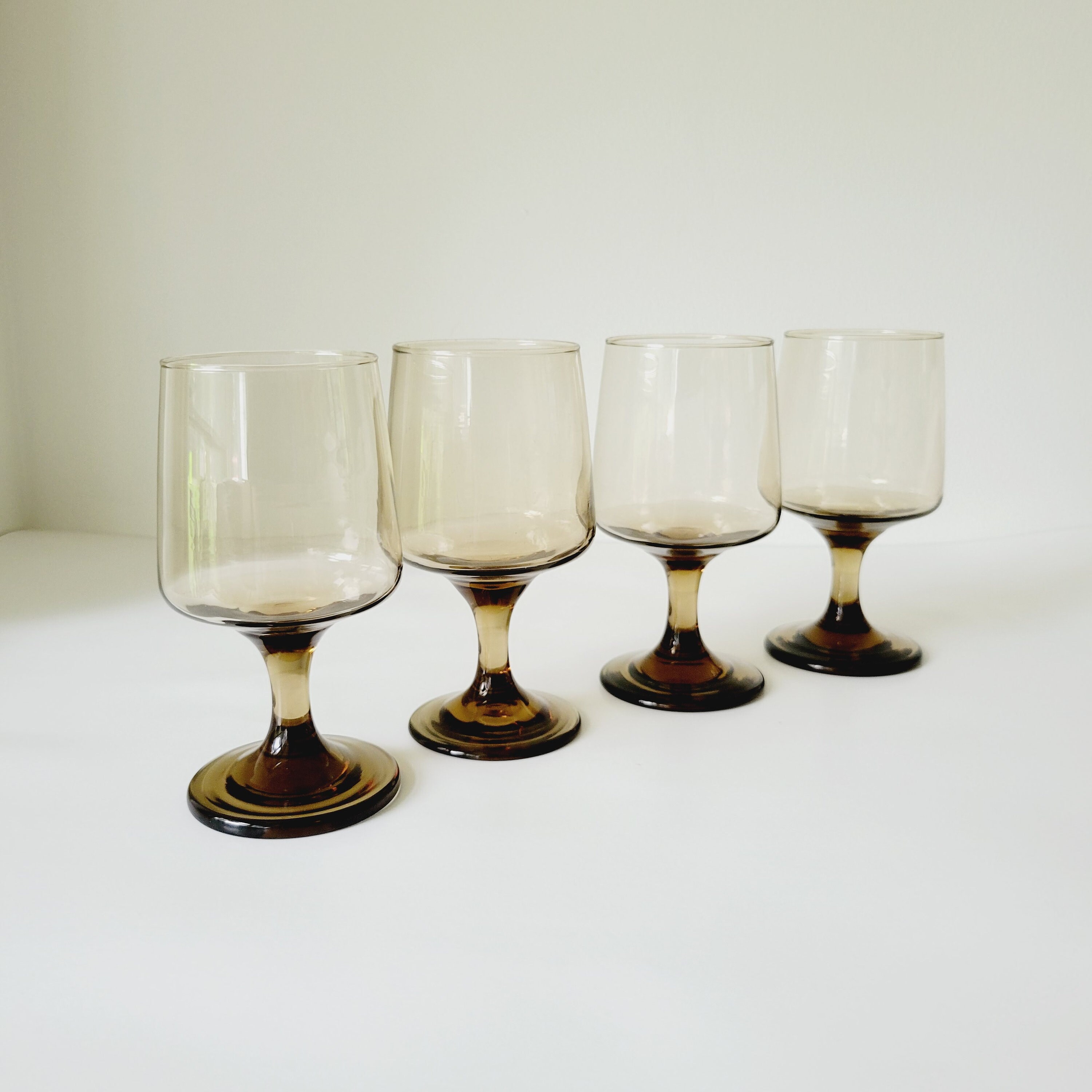 Boho Retro Libbey Tawny Accent 5 Stemmed Wine Glasses 