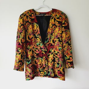 Bold 80s/90s Patterned Silk Blazer. Vintage Novelty Print Blazer. Colorful Filigree Tiger Pattern Blazer Jacket. Jewel-Toned Silk Blazer