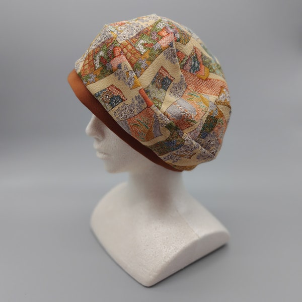 This beautifully patterned crepe silk beret is made from kimono fabric. One size fits all 60cm 23.6inch, One of a kind beret, Made in Japan