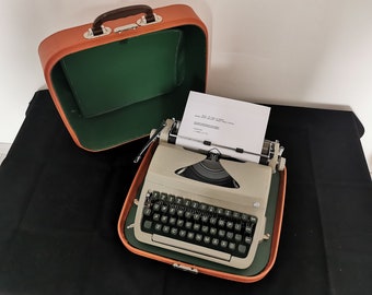 Facit Typewriter Model TP1 made in 1958 QWERTY original condition with leather case