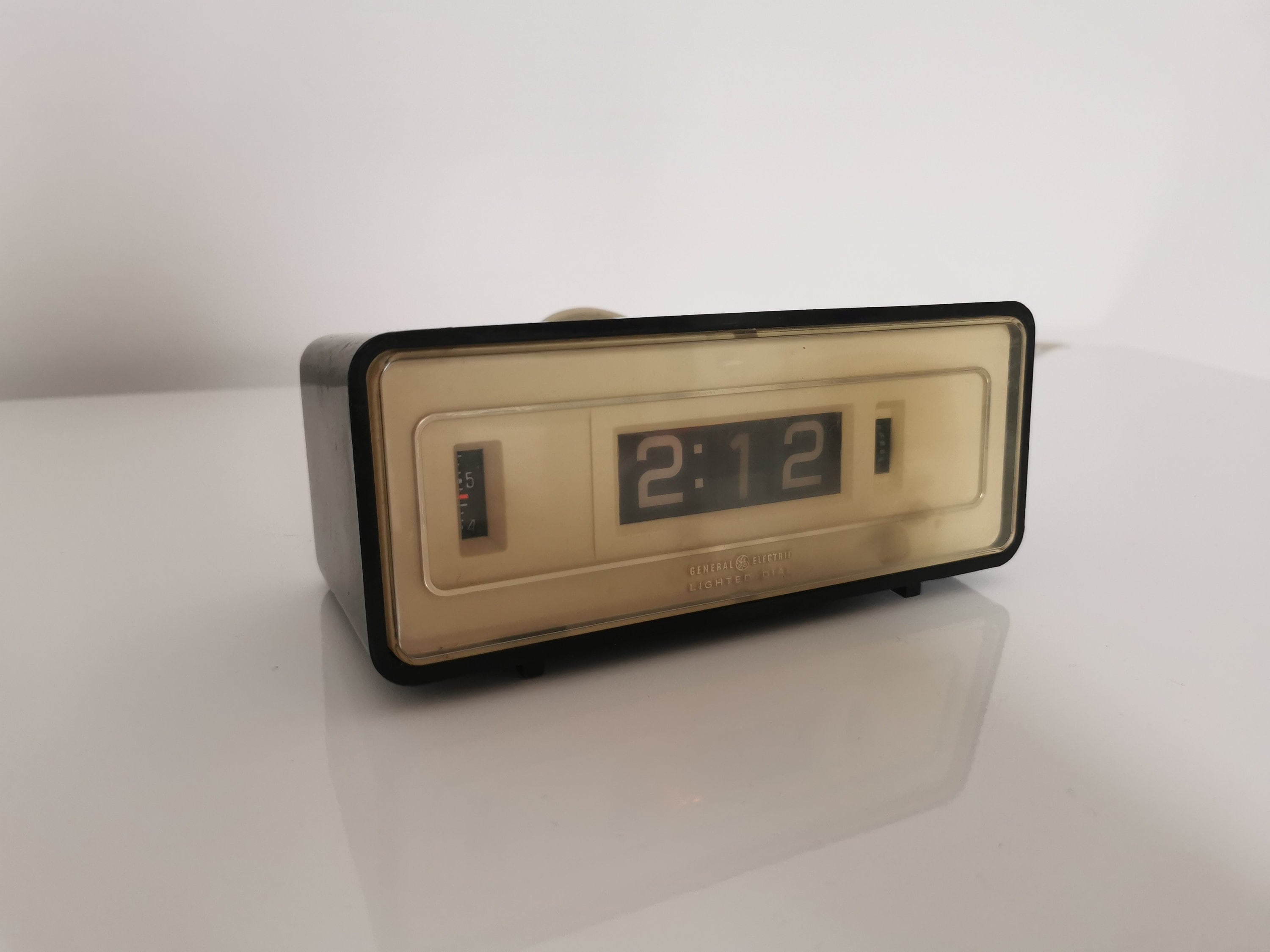 Vintage Flip Clock GE General Electric Simple Alarm Clock Electric Model  8G127-3 Lighted Dial - Etsy UK