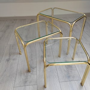 Never used Vintage Set of 3 Golden Tables Modern Gold Nesting Tables with tempered Glass Rectangular Coffee Tables Brass made in Italy