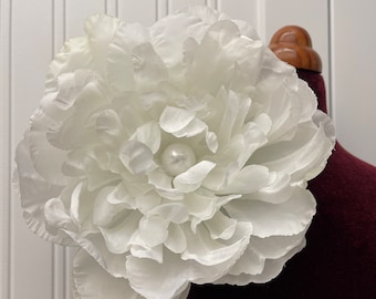 Broche de flores de seda de gran tamaño: accesorio para bodas