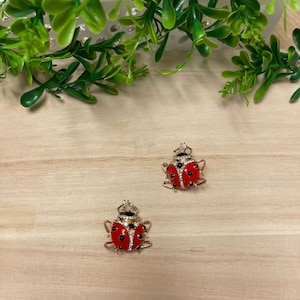 Lady bug brooch ladybug pin ladybug brooches realistic brooch insect pin bug pin animal brooch animal pins ladybug pins jewelry accessories