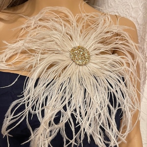 Large off white ostrich feather pin shoulder corsage party pin women’s feather pin accessories feather brooch pin wedding accessories pins