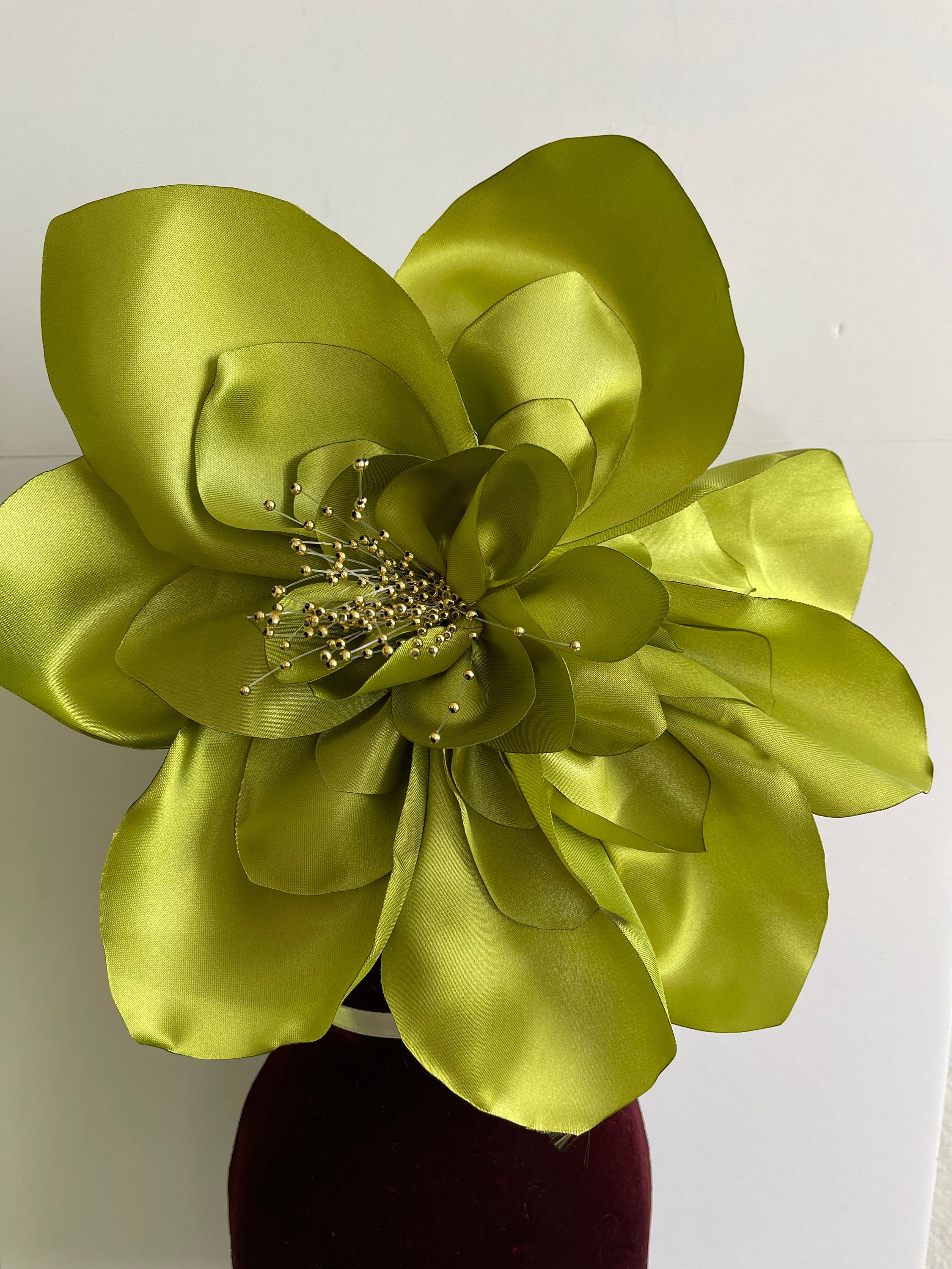 Broche (spilla) Fleur En Cuir Vert Et Argenté – Fait Main – Marque EKcrea – Neuf Sans Emballage