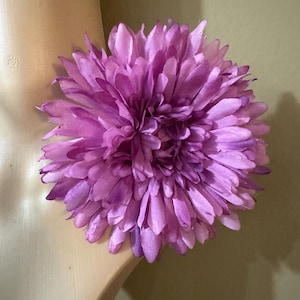 Purple flower brooch pin purple floral pin women’s flower brooch pin accessories purple shoulder corsage pin gifts for her flower size 6”