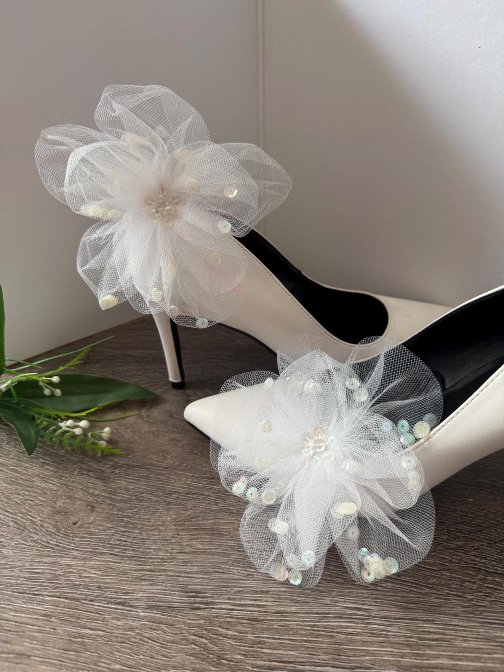 White Flower Bridal Shoe Clips, Wedding Accessories (set) - Etsy White Flower Bridal Shoe Clips, Wedding Accessories (set) - Etsy
