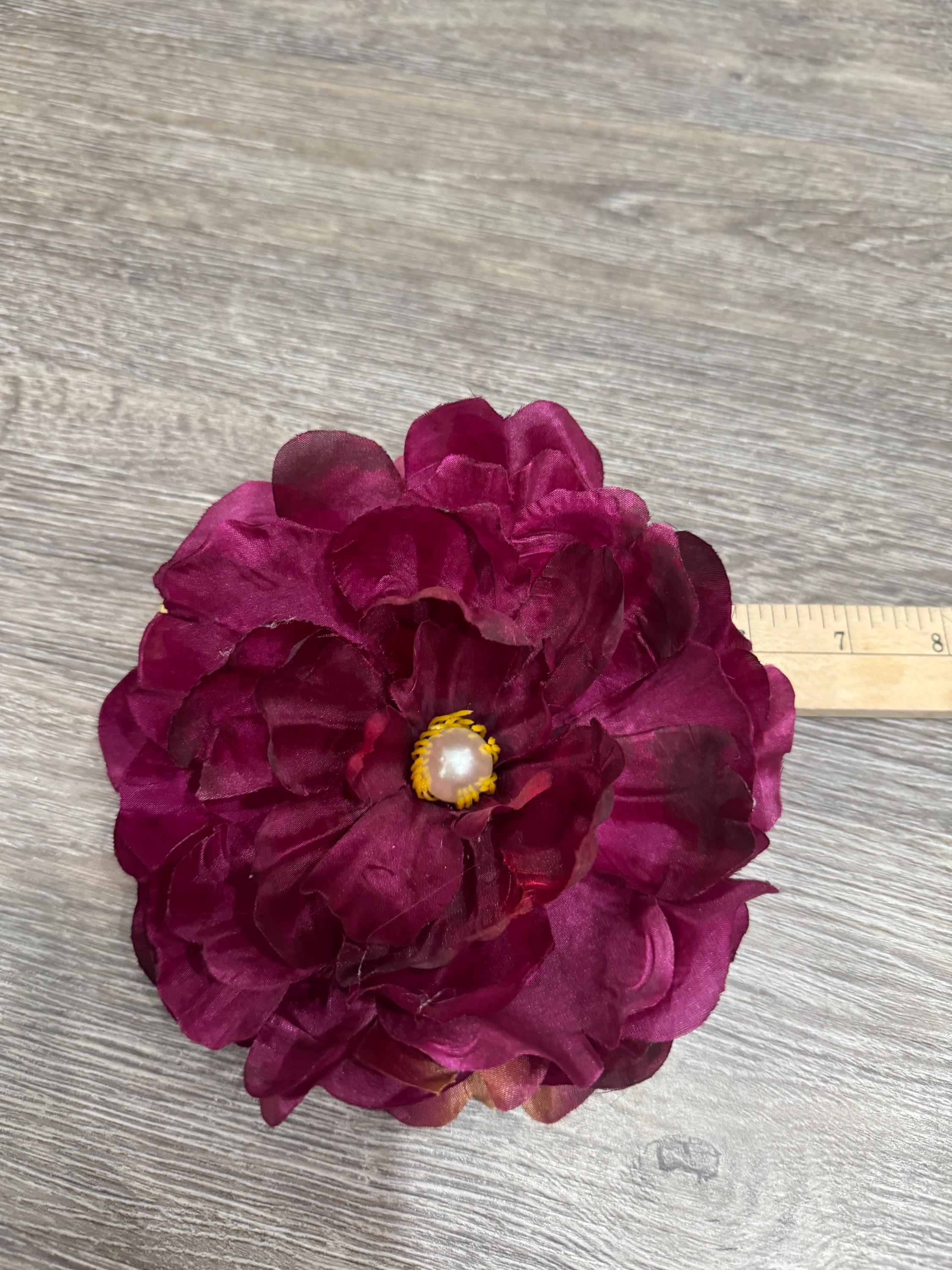 7 Spille E Fermagli Per Capelli A Forma Di Rosa E Fiore In Tessuto - Accessori Donna Per Matrimoni E Feste, Colori Assortiti (Giallo, Rosso, Bianco, Nero, Blu, Verde, Rosa, Kaki), 10 Cm - 3