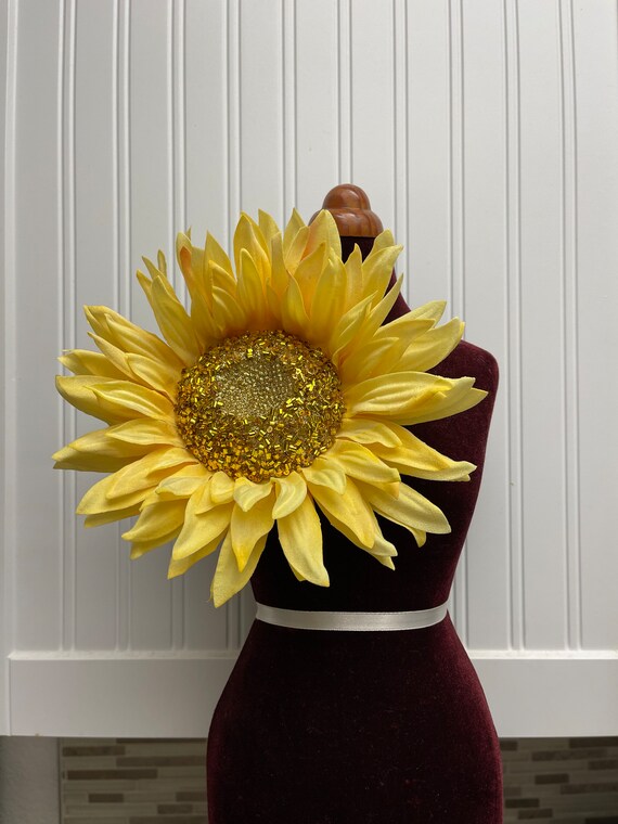 Gold Plated Sunflower Crystal Brooch – Flower Pin For Women Wedding Party Gift