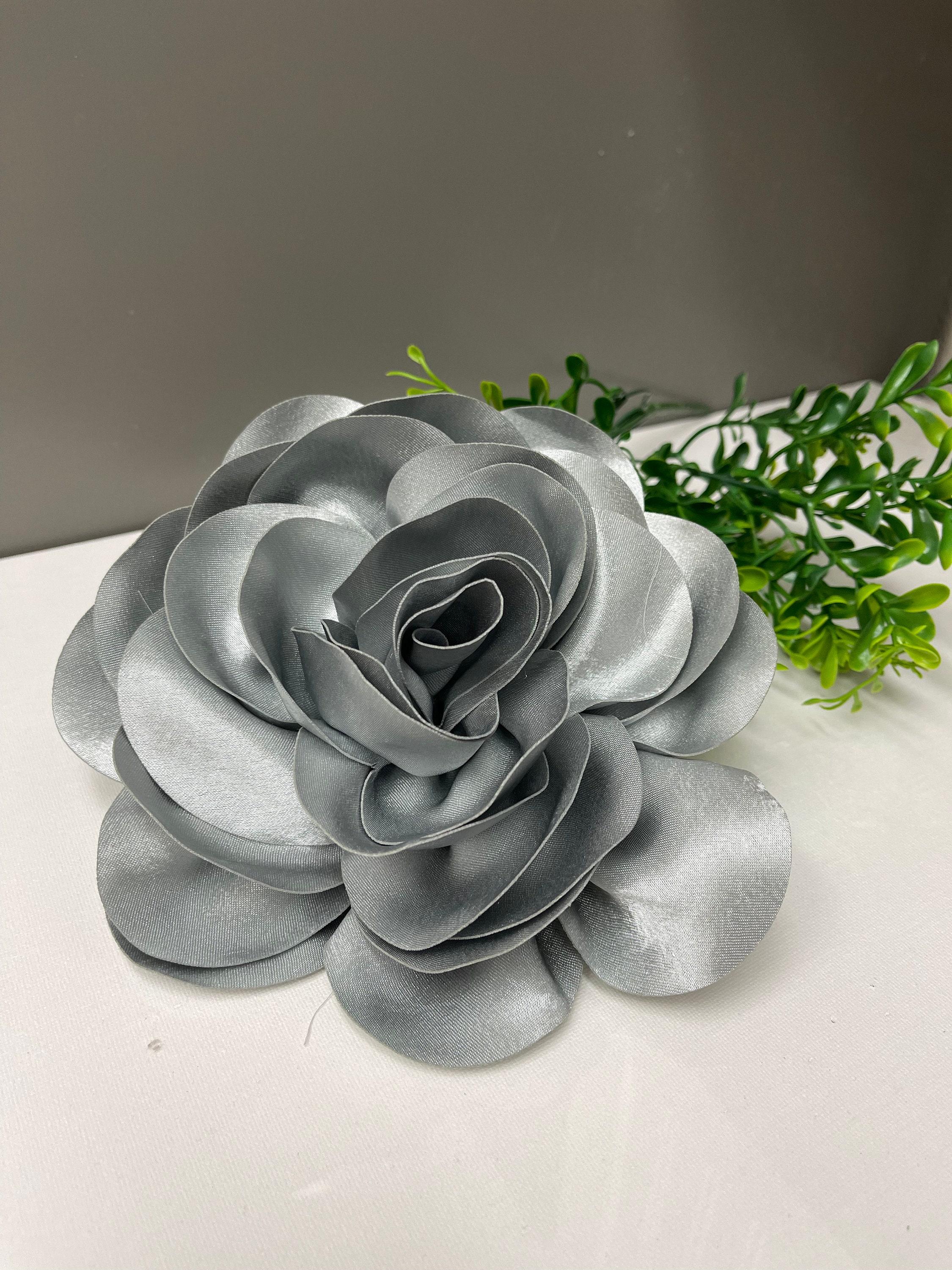 Large White Silk Flower Brooch Large Flower Brooch Shoulder Etsy