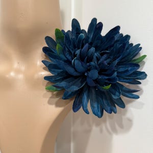 blue green dahlia  flower brooch pin flower pins brooch shoulder corsage  women’ party blue flower brooch accessories  flower size 6”