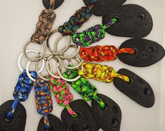 Llavero de paracord y agarre de escalada NEGRO