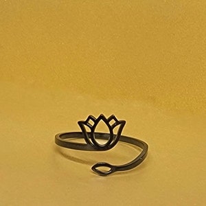 Lotus flower ring