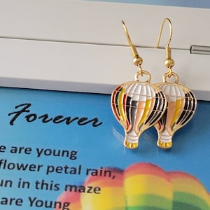 Balloon earrings~young forever