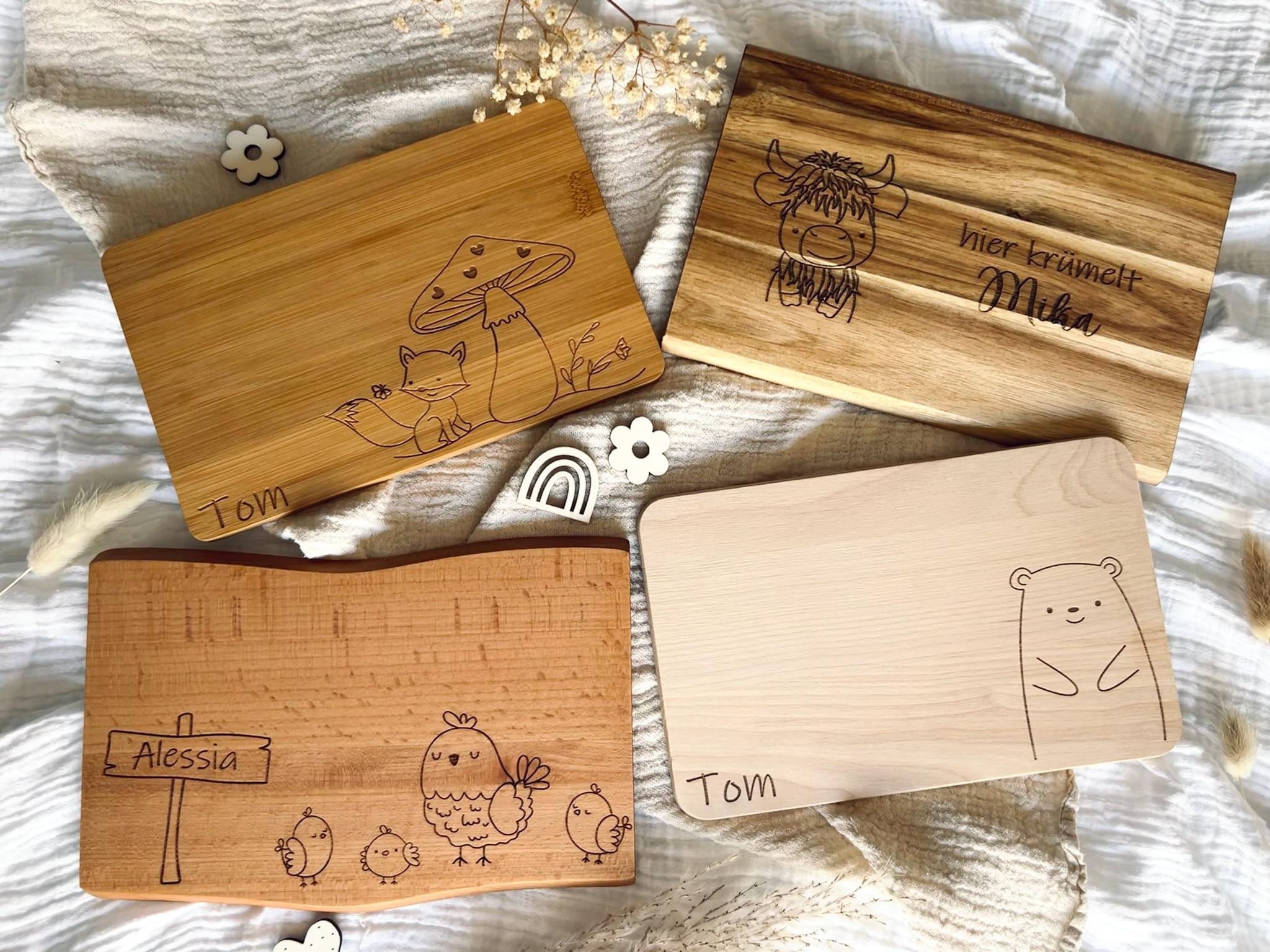 Frühstücksbrettchen Aus Holz „Reserved For Grandma“ – 24x20x1,5 Cm, Aus Nachhaltigem Hevea-Holz