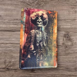 FRIDA KAHLO und Zuckerschädel Mexikanische Kunstpasshülle und Reisebrieftasche
