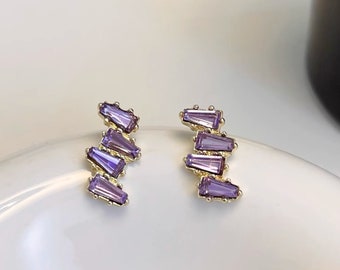 Aretes morados con piedra preciosa, aretes pequeños de oro, aretes minimalistas