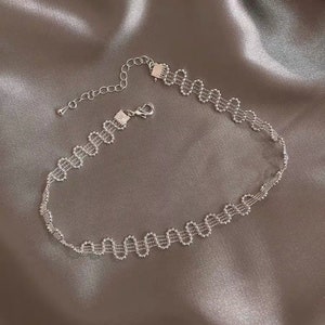 Dainty choker, simple necklace in silver image 2