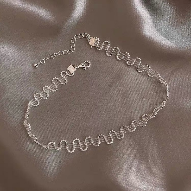 Dainty choker, simple necklace in silver 画像 2
