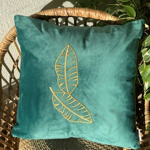 Boho velvet cushion cover with decorative embroidery in green Sofa velvet cushion cover 45 x 45 cm Velvet Pillow Cover image 2