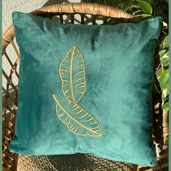 Boho Samt Kissenhülle mit dekorativer stickerei in Grün | Sofa Samt Kissenbezug | 45 x 45cm | velvet pillow cover