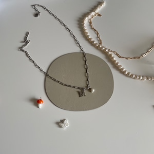 Minimalist link chain made of stainless steel with initial pendant / letters / freshwater pearl / mushroom / butterfly / personalised