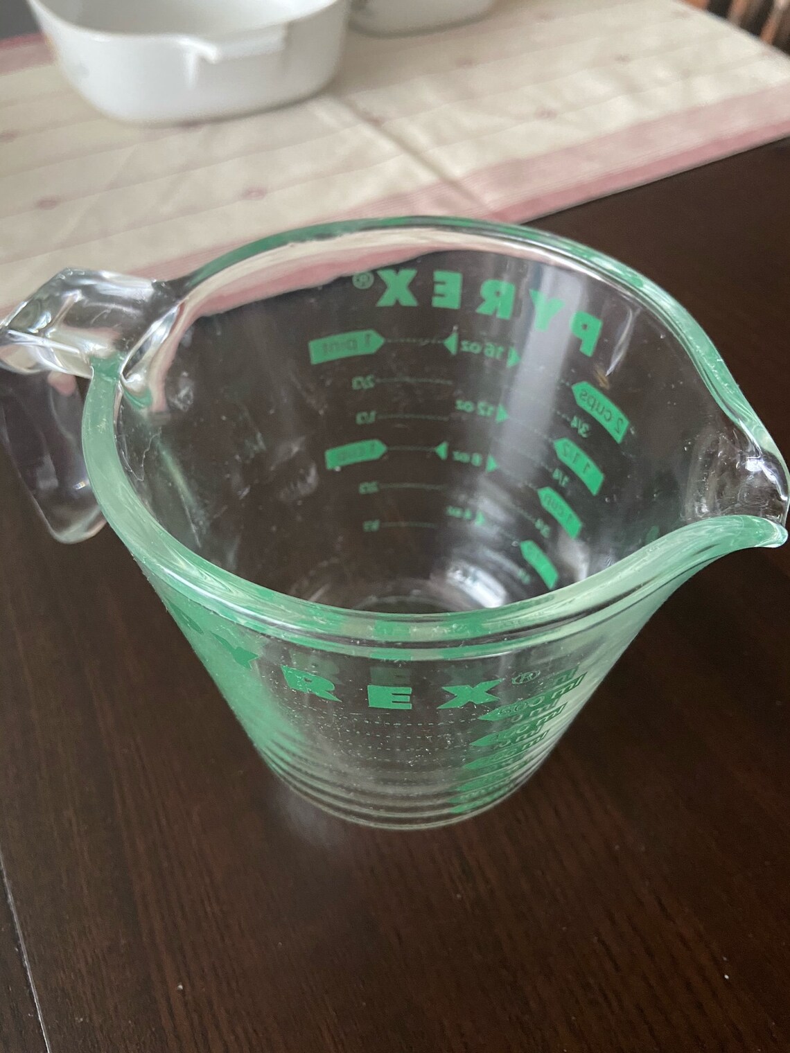VINTAGE RARE Pyrex Green Measuring Cup 2c. Etsy