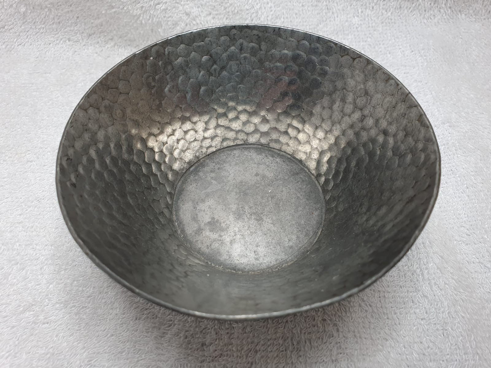 Small vintage hammered pewter dish London Pride PEWTER 1427 Etsy