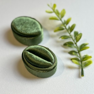 Scatola ovale per anello singolo, cerimonia di nozze, regalo di proposta di fidanzamento, portagioie, portafedi, scatola rustica per anello in velluto verde