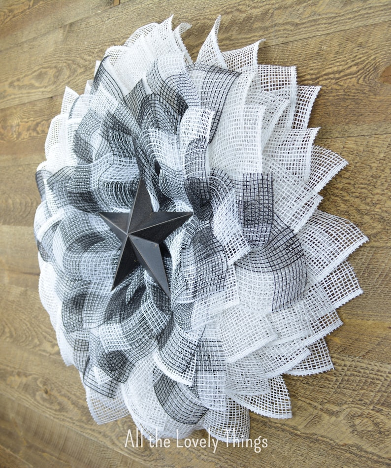 Front door wreath Black /& White Farmhouse Flower with Rustic Star Modern Farmhouse Wreath Buffalo Plaid Country Wreath