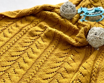 Hand Knitted Baby Blanket: Soft Wool Newborn Swaddle