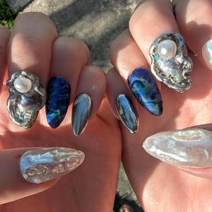 Abalone Pearl Press on nails