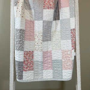 Pink and gray bricks baby quilt, handmade baby quilt, newborn baby gift, baby shower gift, handmade baby gift, baby blanket, crib quilt